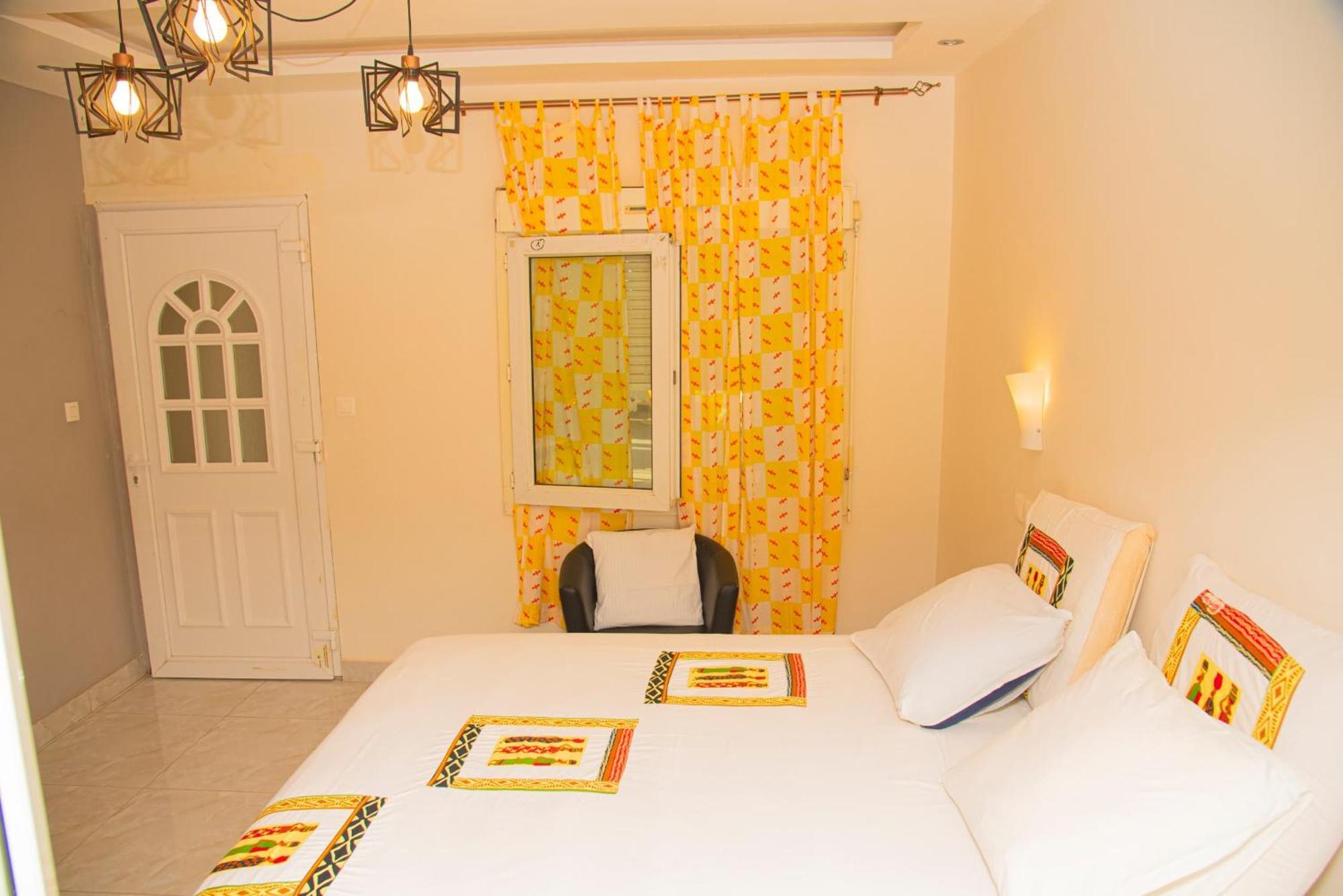 Chambres D'Hotes Villa Luciana Saly 外观 照片