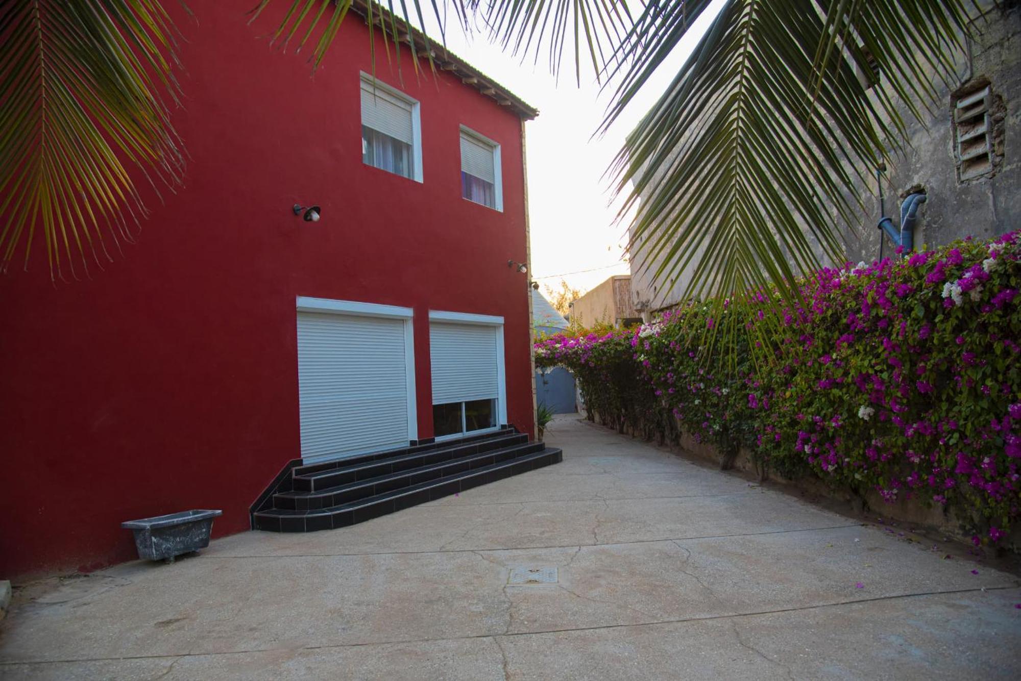 Chambres D'Hotes Villa Luciana Saly 外观 照片