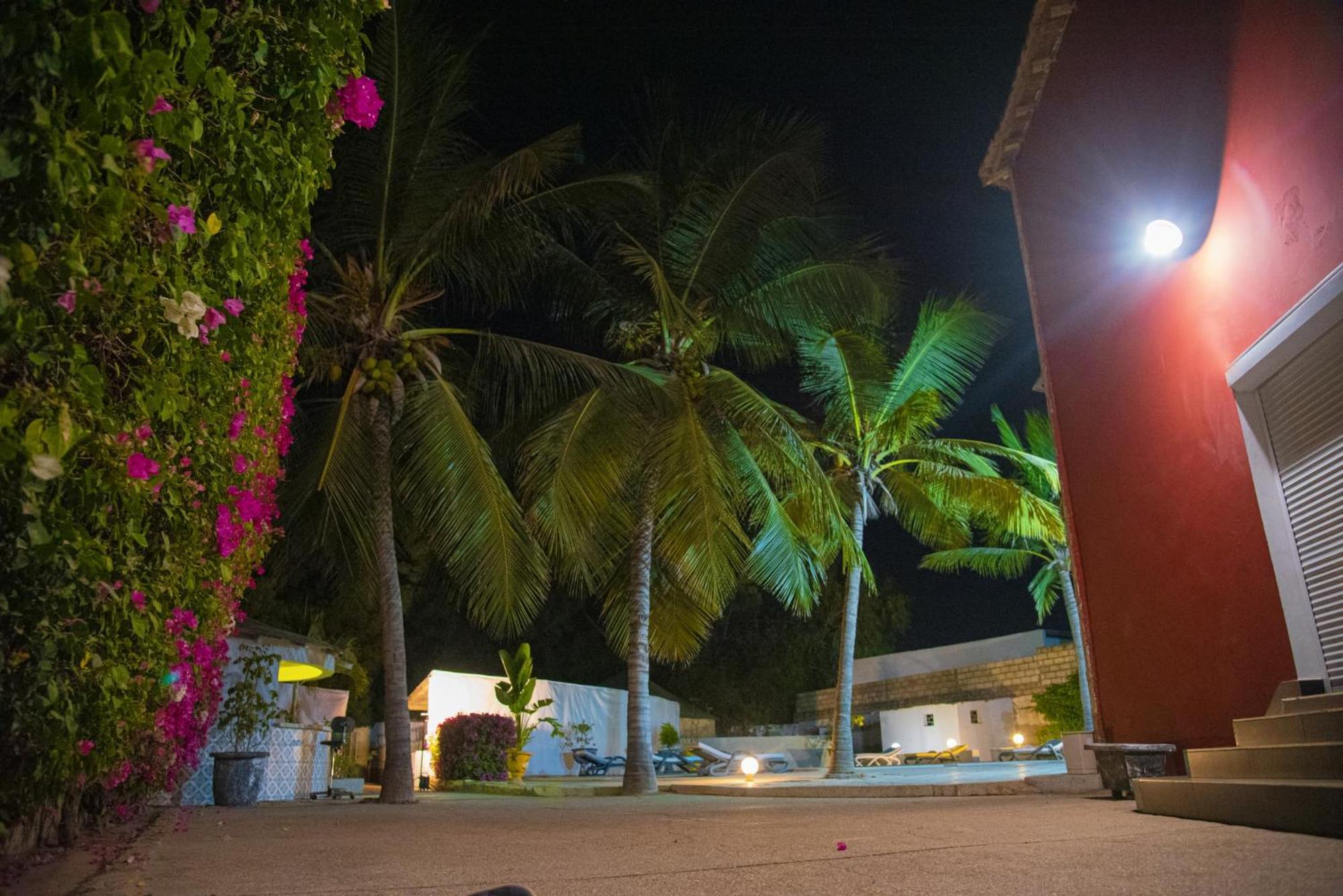 Chambres D'Hotes Villa Luciana Saly 客房 照片