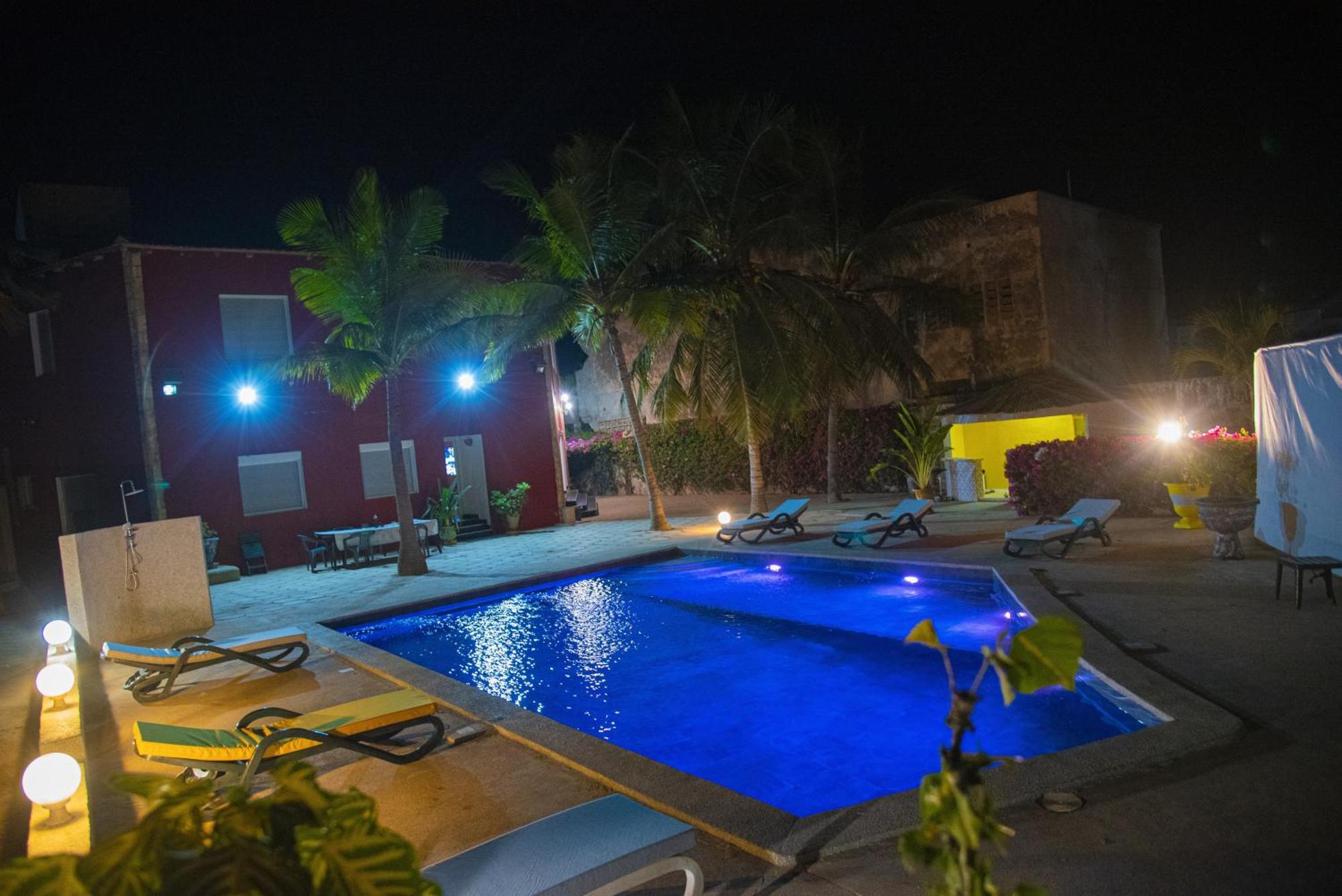 Chambres D'Hotes Villa Luciana Saly 外观 照片