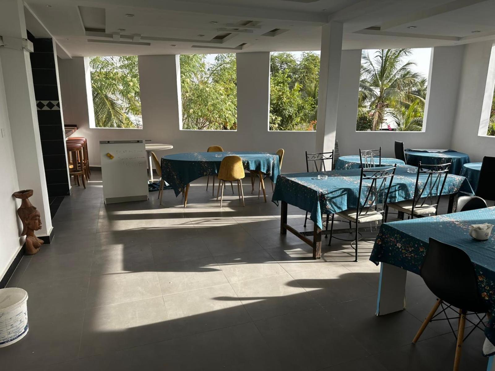 Chambres D'Hotes Villa Luciana Saly 外观 照片